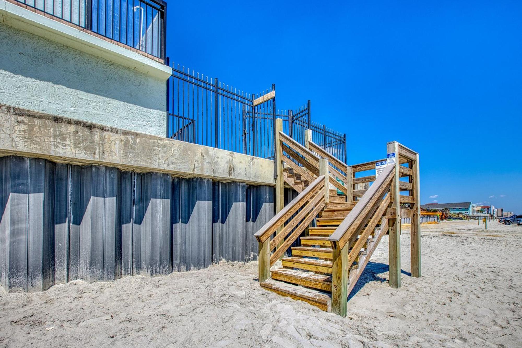 Ocean View With A Beachfront Pool At Ocean Trillium Condo ~ 403 New Smyrna Beach Eksteriør bilde