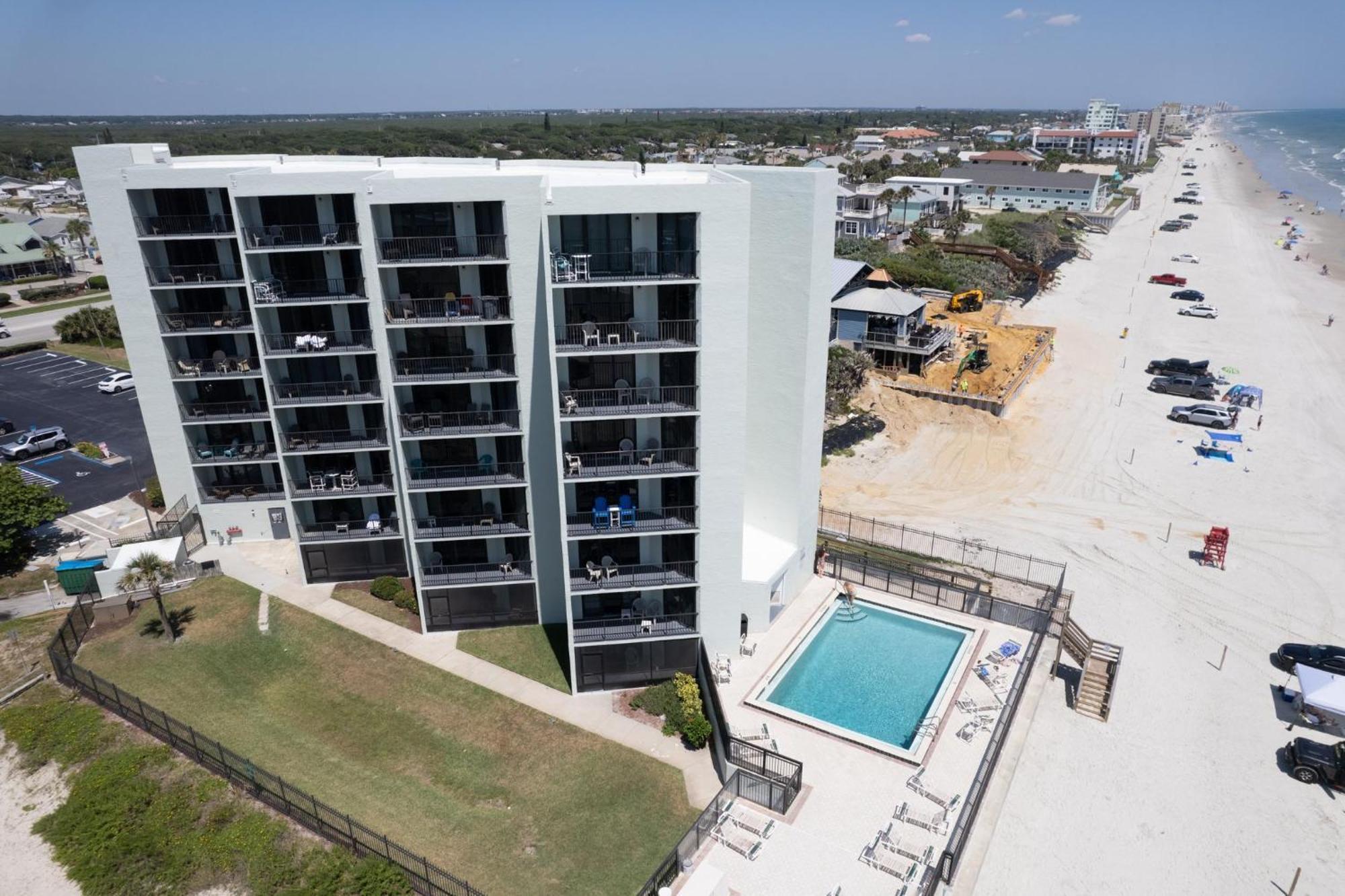 Ocean View With A Beachfront Pool At Ocean Trillium Condo ~ 403 New Smyrna Beach Eksteriør bilde
